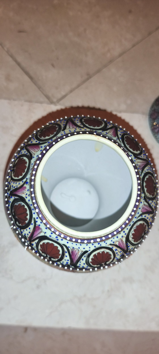 Vintage Chinese Vase, Hand-Painted Porcelain - Height: 26 cm, with Lid. Vintage Period: 1980s-1990s (photo 7 of 8)