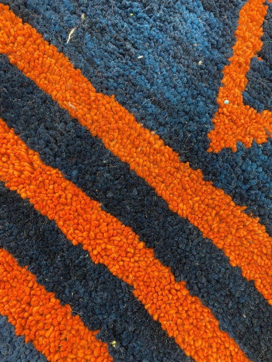 Image 1 of Off-white rug with geometric patterns, 250cm x 150cm