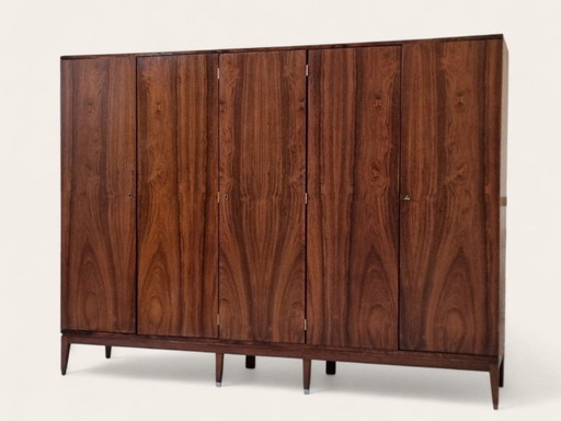 guardaroba di metà secolo