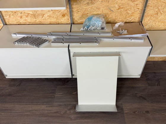 Jaren 60 70 Wandrek Wall Unit van Dieter Rams voor Vitsoe 606 – Metal (photo 19 of 22)