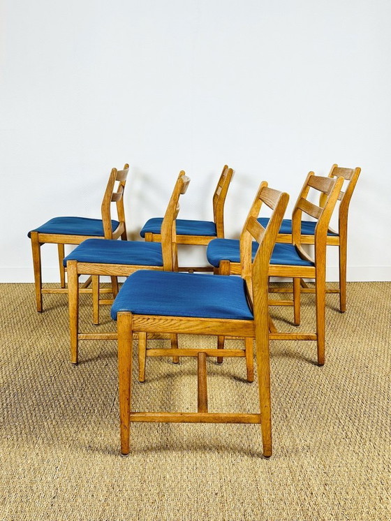 Image 1 of Set di 6 sedie da pranzo vintage in rovere e tessuto blu, 1960