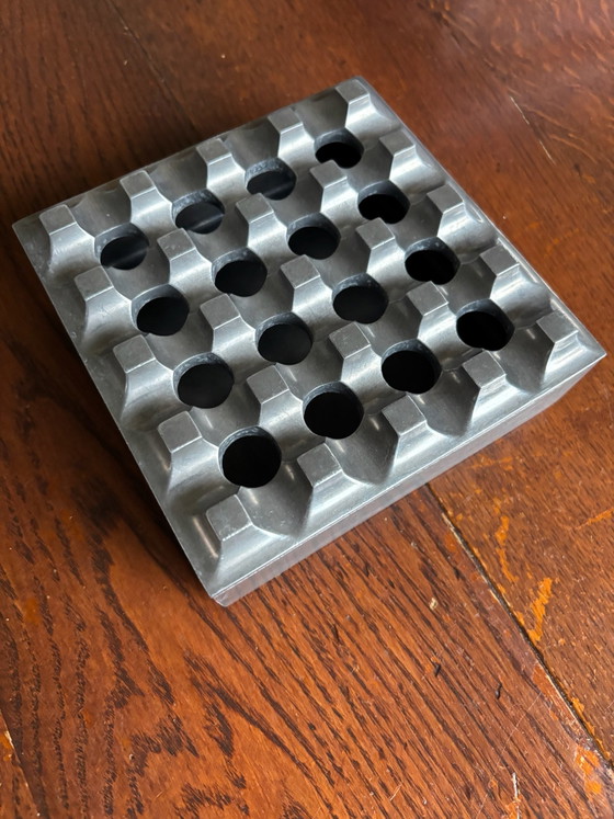 Beautiful Danish design ashtray Ultima 15 – Decorative Objects, Metal, Aluminium (photo 4 of 5)