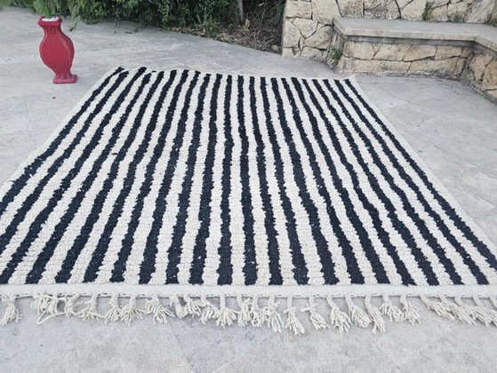 Image 1 of Tapis marocain artisanal décoré 250cmx300cm 