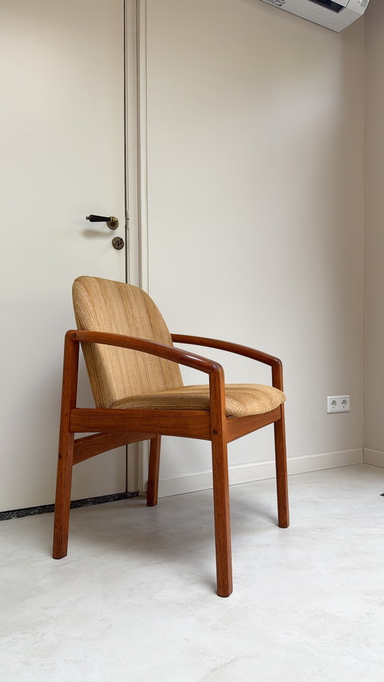 Image 1 of Sedia vintage danese in legno massello di teak.