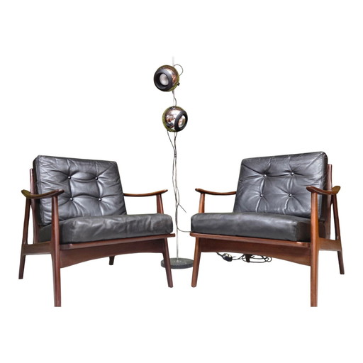 Een paar Scandinavische teakhouten fauteuils, jaren 70.