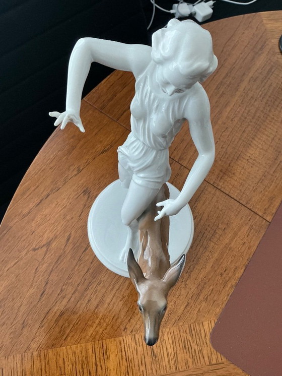 Image 1 of Mujer con corzo (ciervo) 1930 🦌 ‘ROSENTHAL’