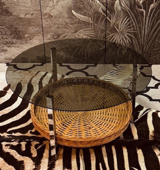 Image 1 of Table basse vintage de l'ère spatiale / Table basse avec base chromée et panier de lecture en rotin