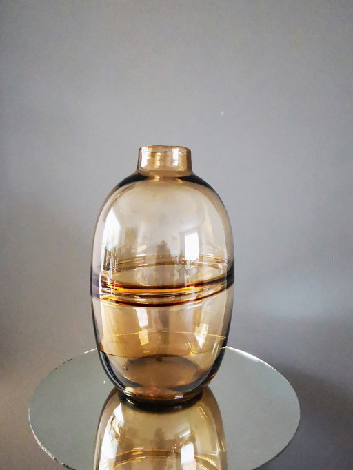Japandi vase, amber tint with gold reflex, 