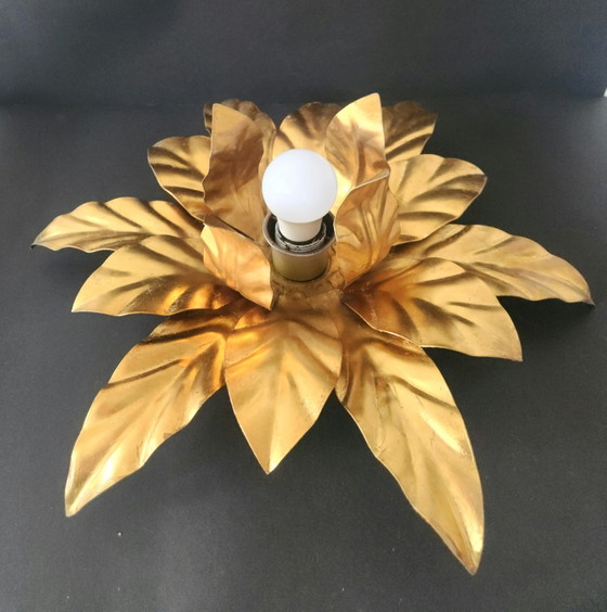 Italienische Hollywood Regency Florentiner Deckenlampe in Blumenform von Hans Kögl – Deckenleuchten, Metal (photo 7 of 29)