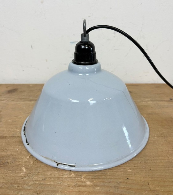 Image 1 of Industriële Franse grijze emaille fabriekshanglamp, jaren 60