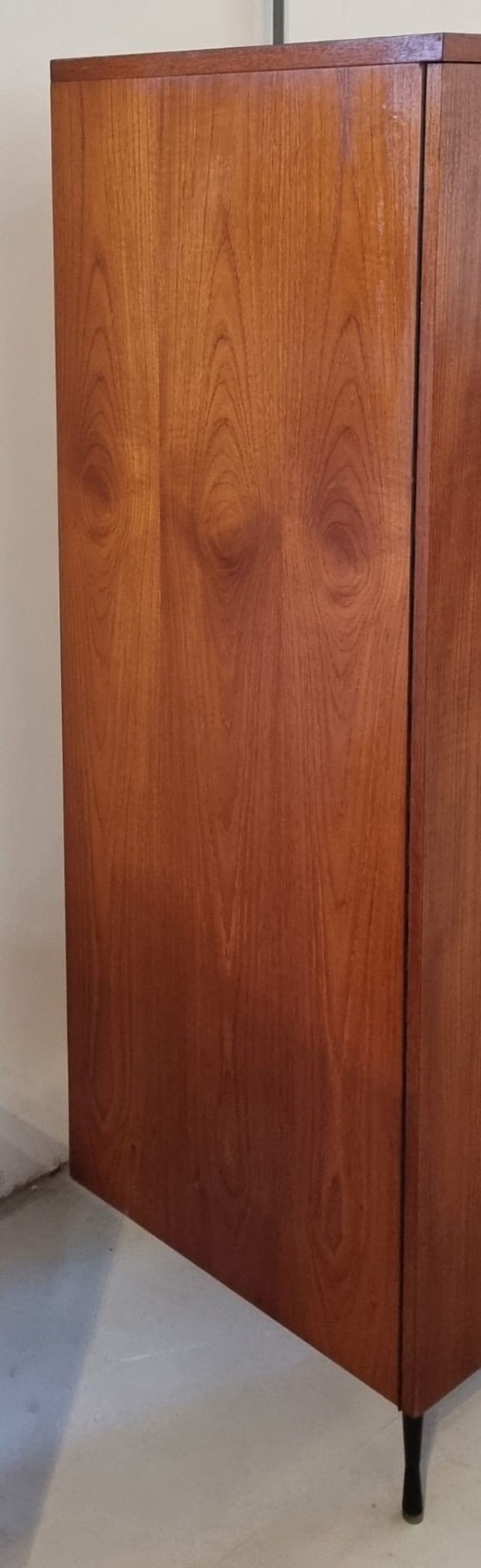Mid Century Kleiderschrank – Kleiderschränke, Holz (photo 11 of 24)