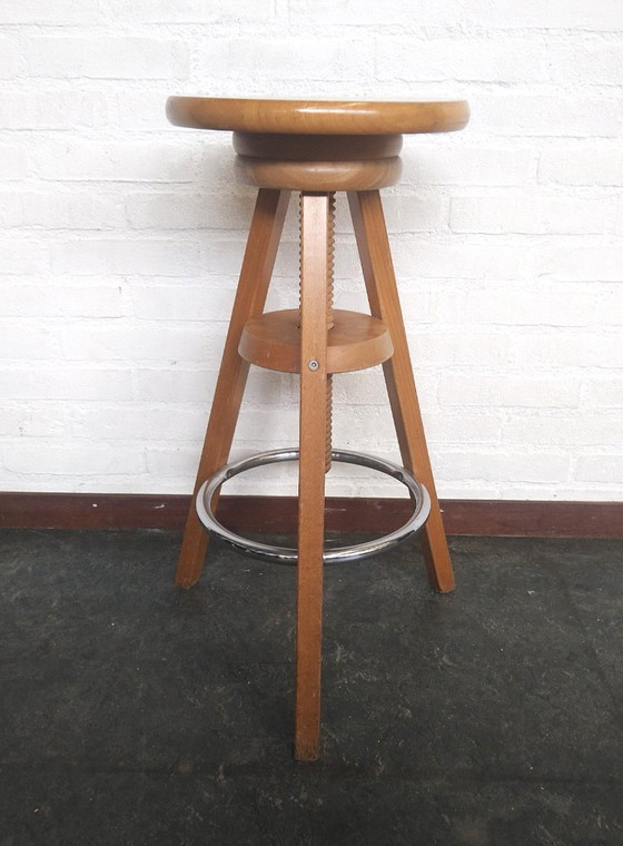 Image 1 of Sgabello da studio regolabile in legno