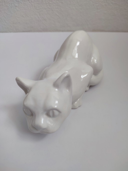 Vintage ceramic cat cat white