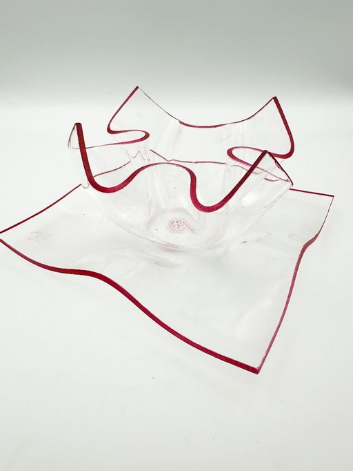 Ciotola e piattino in plexiglass Space Age degli anni '70