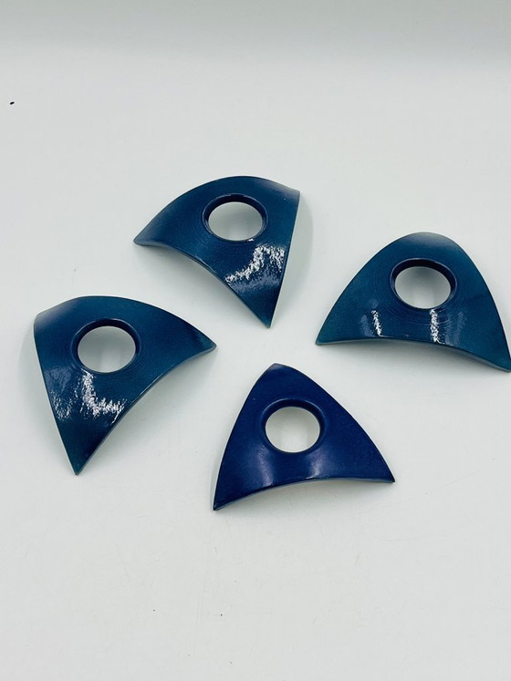 Image 1 of Set di 4 portauova in ceramica blu di design, marca Malice.