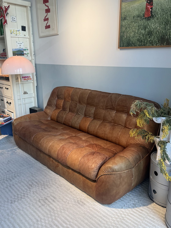 Image 1 of Canapé design vintage Ligne Roset style Togo en cuir marron