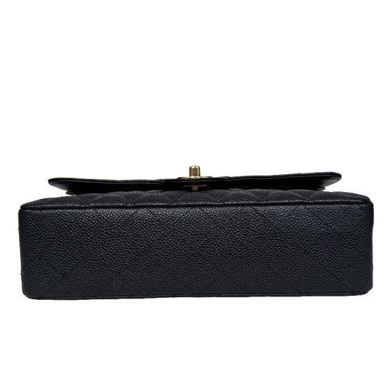 Chanel Classic Flap Medium – Crossbody bags, Calfskin (photo 4 of 16)