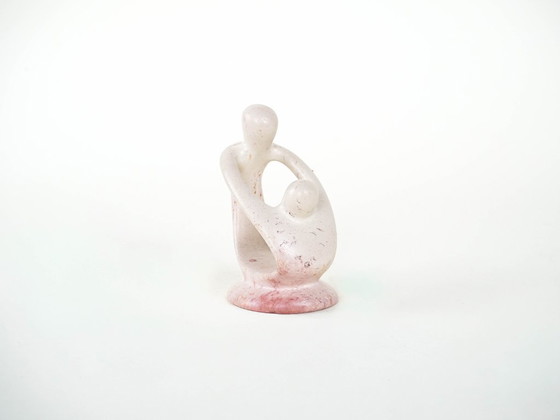 Image 1 of Sculpture abstraite représentant une figure avec un enfant, design danois, années 1980, fabriquée au Danemark