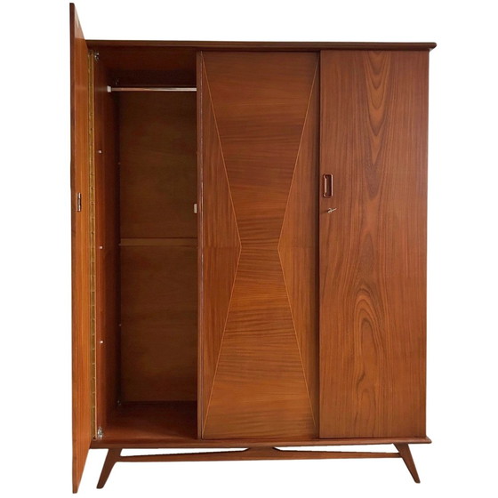 Image 1 of Armadio vintage danese di metà secolo, a tre ante, in teak, anni '60