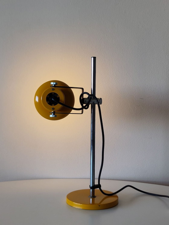 Lampada gialla vintage con faretto, Lampade da tavolo, Metallo, Giallo (foto 2 di 14)