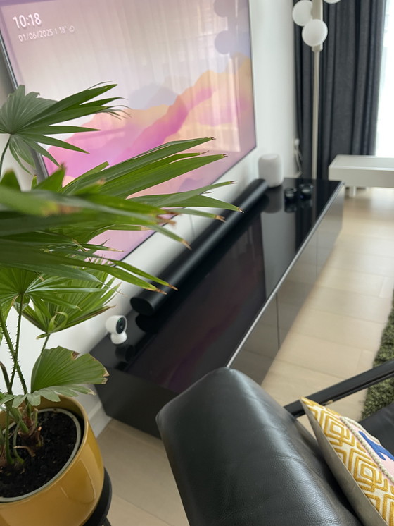 Image 1 of Mobile TV nero lucido