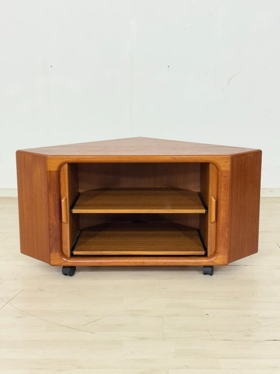 Image 1 of Commode en teck Drylund / Meuble TV d'angle en teck style années 60 / Commode en teck années 60
