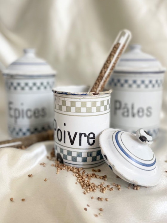 Image 1 of Ensemble di decorazione di cucina rétro: boîtes en émail vintage - café, chicorée, sucre - années 1930-1940