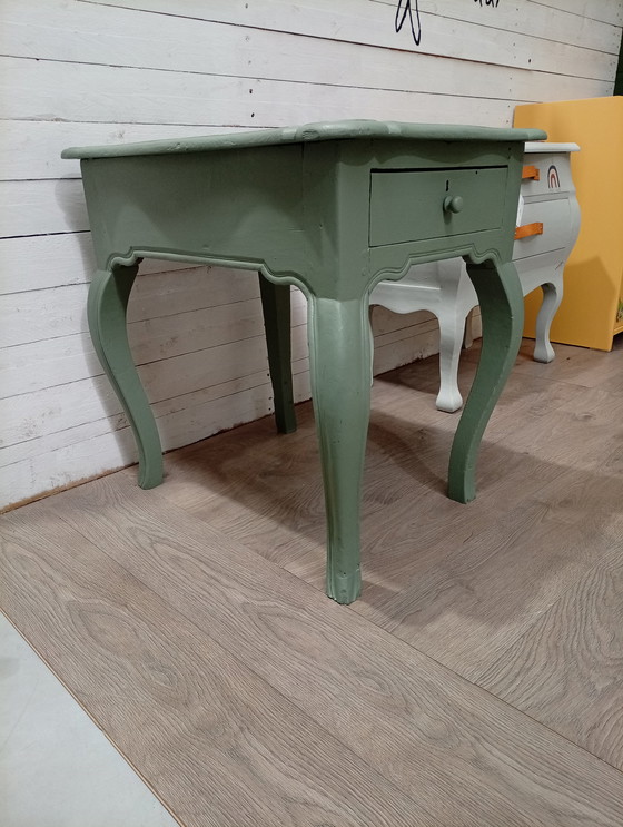 Image 1 of Vintage tafeltje met lade