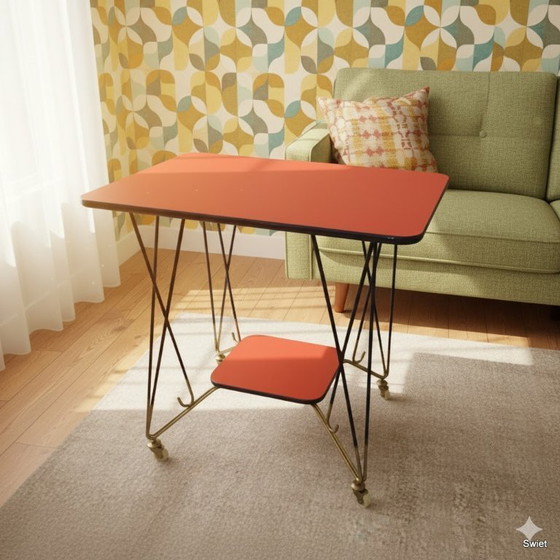 Image 1 of Meuble TV vintage en similicuir avec roulettes 2222