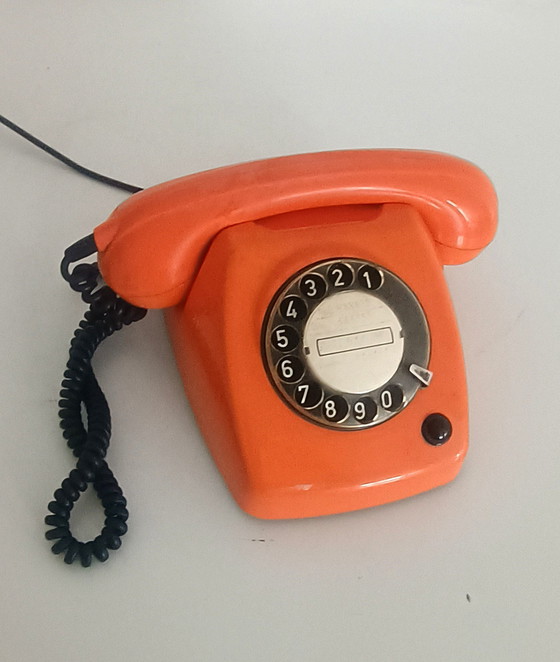 Image 1 of Oranje T65 Telefoon 1974