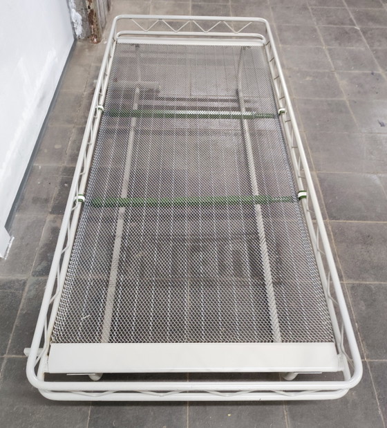 Cama basculante Auping Arielle, diseño de Wim Rietveld – Camas de día, Metal (photo 3 of 7)