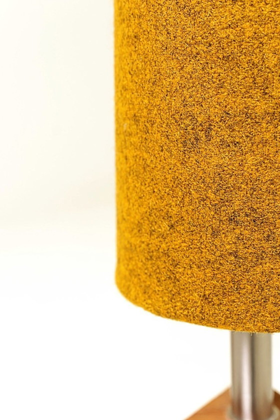 Image 1 of Paire de lampes jaune moutarde moderne design teak wood1960