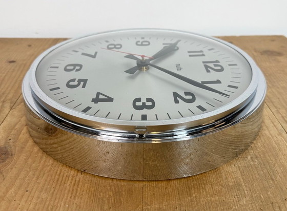 Image 1 of Reloj de pared eléctrico antiguo de NUFA, década de 1960.
