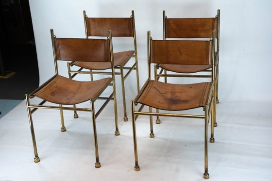 Image 1 of Set van 4 messing en lederen stoelen van Luciano Frigerio, Italië, jaren 70.