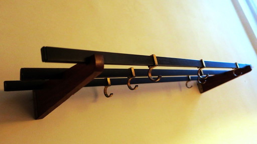 Garderobenständer aus Messing und Teakholz mit 7 verschiebbaren Haken, 1960er Jahre – kapstokken, Wood