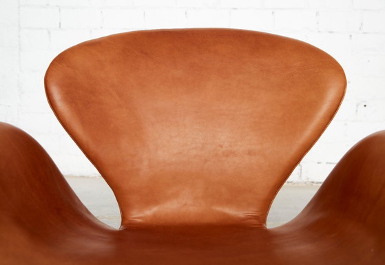 Arne Jacobsen Swan Chair voor Fritz Hansen – Fauteuils, Leather (photo 16 of 18)