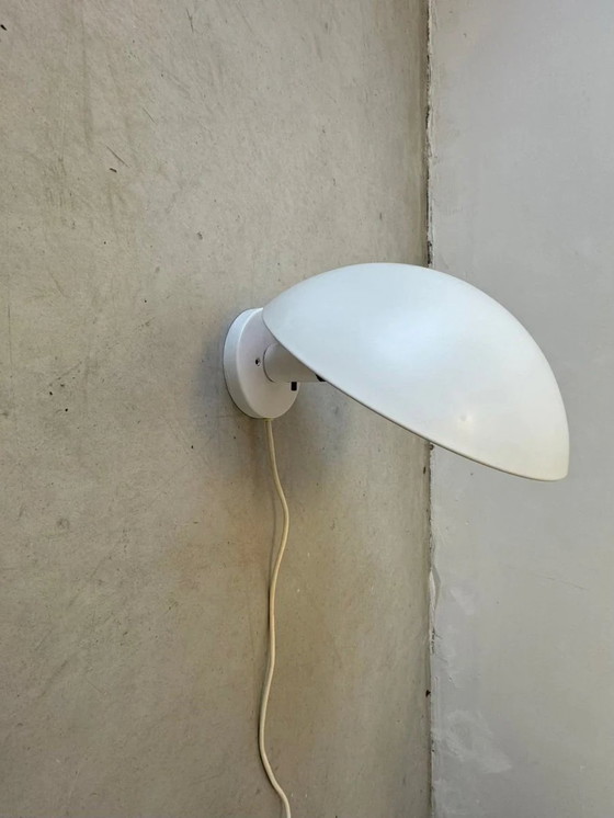 Image 1 of Deens wandlamp Poul Henningsen van Louis Poulsen