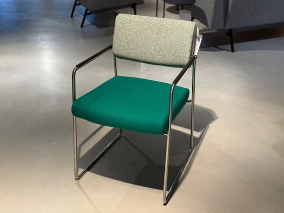 Image 1 of Ensemble de salle à manger Trump / Duck / Jive