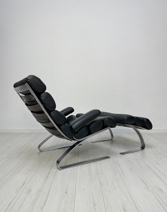 Image 1 of COR Sinus loungestoel en poef in zwart leer van Reinhold Adolf & Hans-Jürgen Schröpfer – Designicoon uit de jaren 70