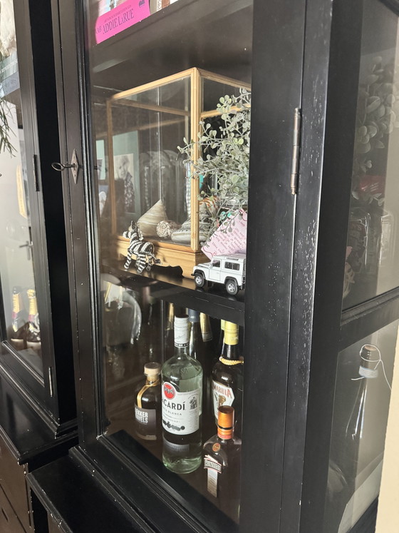 Image 1 of Bellissime vetrine (da restaurare)