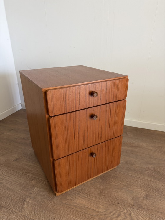 Image 1 of 3-drawer storage unit