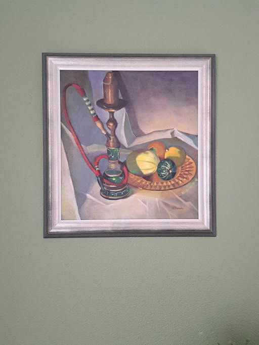 Painting bong and fruit bowl