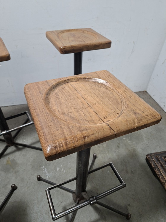 Image 1 of Set di 6 sgabelli francesi in stile brutalista degli anni '60