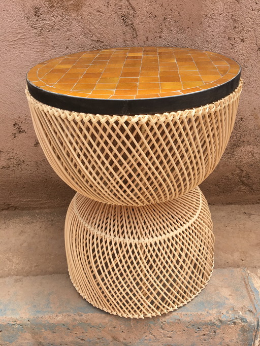 NOMADISCHE ROTAN TAFEL MET ZELLIGE TOP