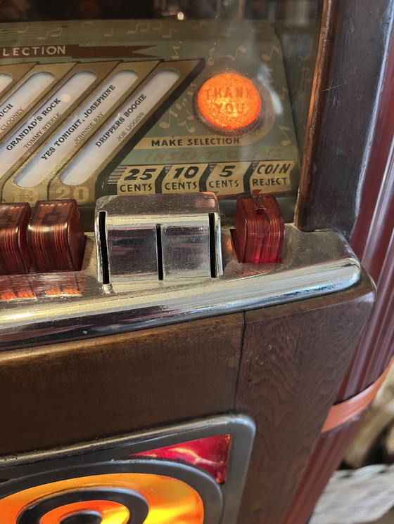 Image 1 of Jukebox Rockola +/-1942