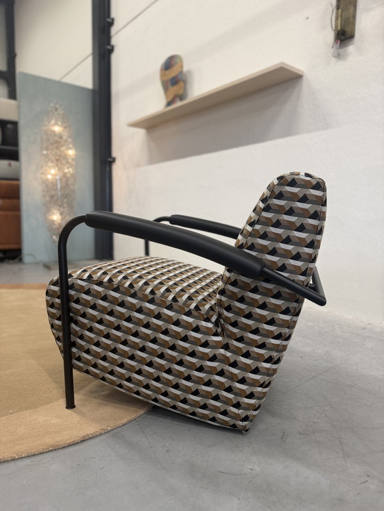 Image 1 of 2 poltrone Leolux Scylla in tessuto memory.