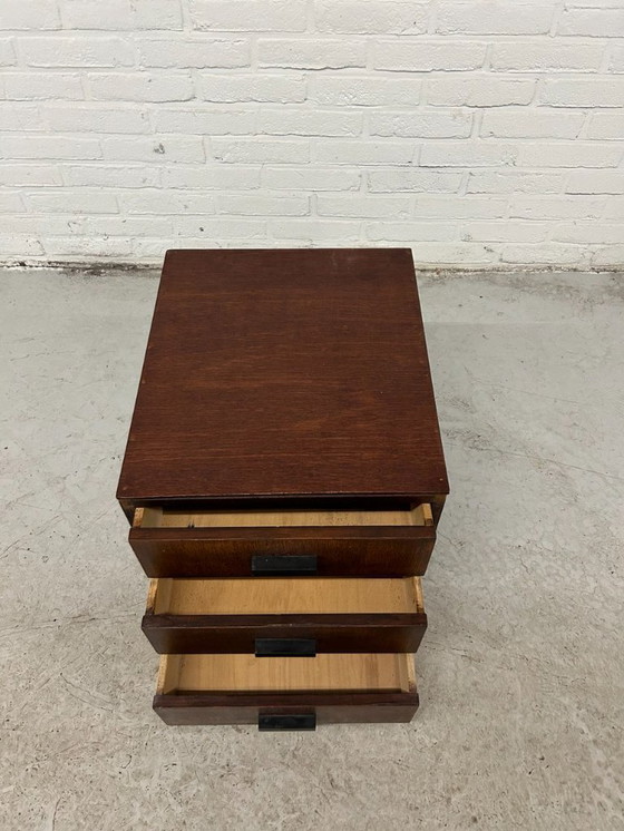 Image 1 of Cómoda antigua de época