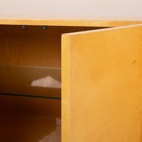 Giorgio Tura Mod. 1893/4P Italiaans perkament en messing Dressoir voor Tura Milano – Glass, Leather (photo 11 of 20)
