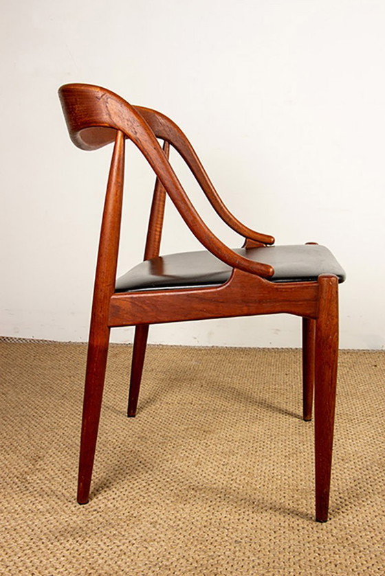 Image 1 of Satz von 6 dänischen Stühlen aus Teak und Skai, Modell 16 von Johannes Andersen für Uldum Møbelfabrik 1965.