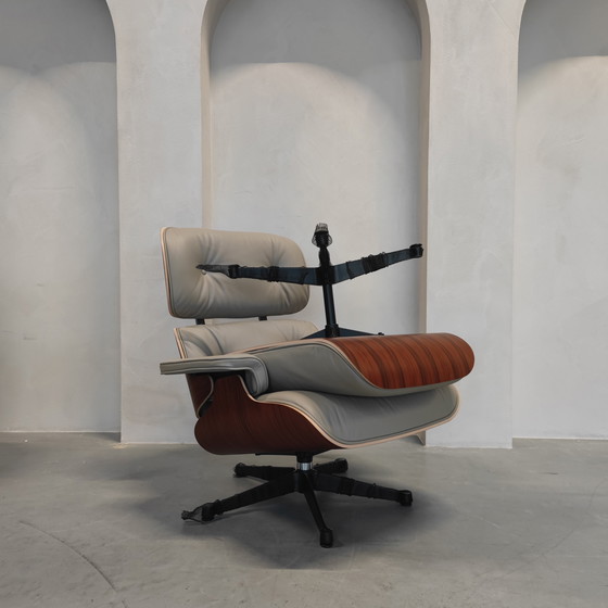 Image 1 of Vitra Eames Lounge Chair incl. Ottoman - Palissandro - Pelle Sabbia Scuro